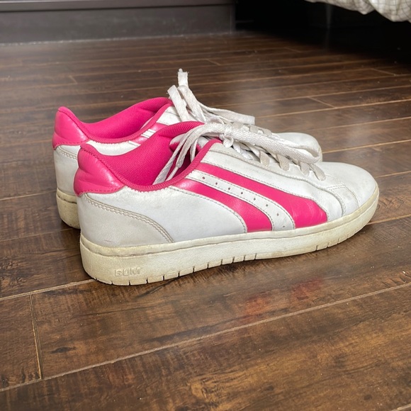 Pink and white sneakers - Picture 1 of 3